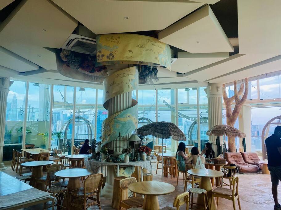 Regalia Klcc View By Ucare Kuala Lumpur